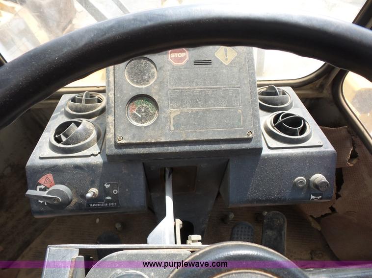 image for item BS9635 1993 John Deere 444E wheel loader