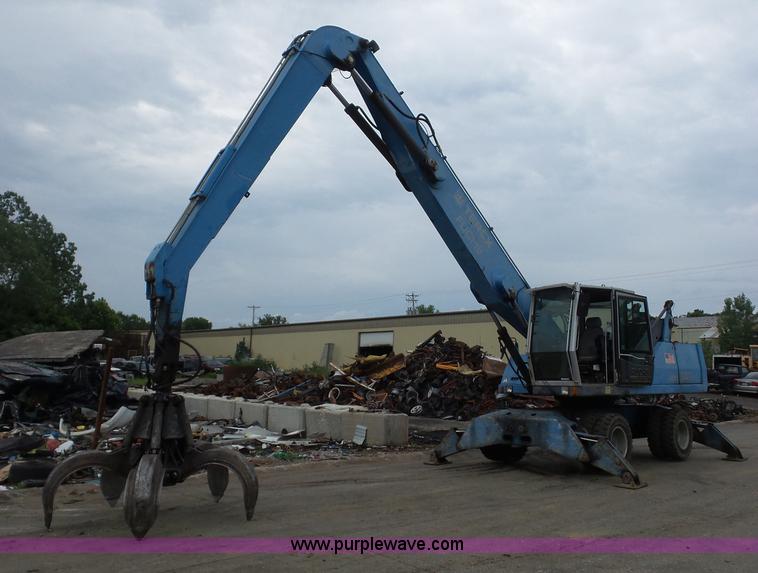 image for item BS9643 2005 Terex-Fuchs MHL340 rubber tire excavator