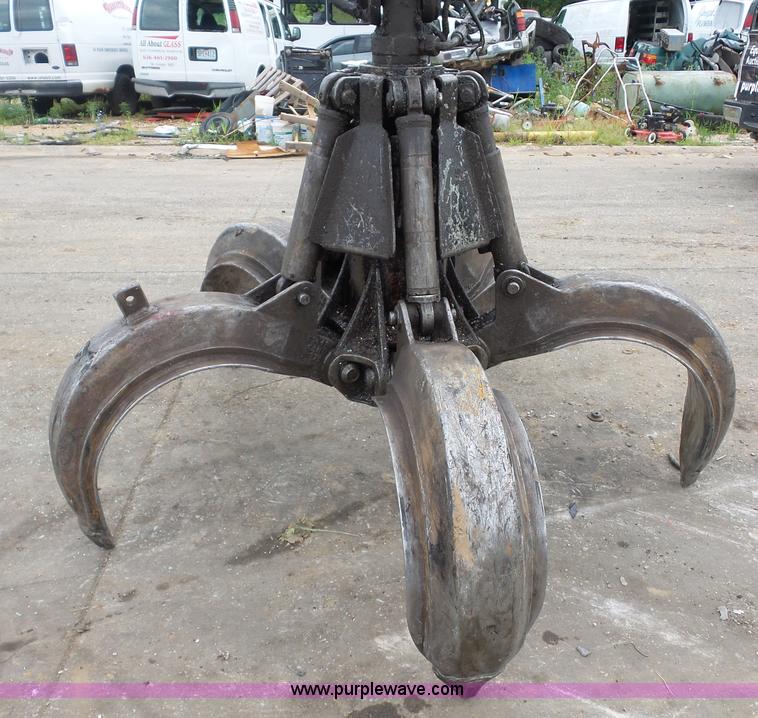 image for item BS9643 2005 Terex-Fuchs MHL340 rubber tire excavator