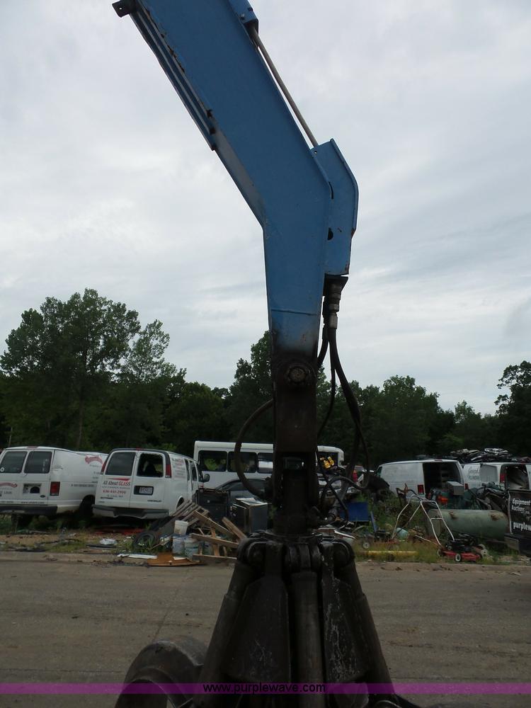 image for item BS9643 2005 Terex-Fuchs MHL340 rubber tire excavator