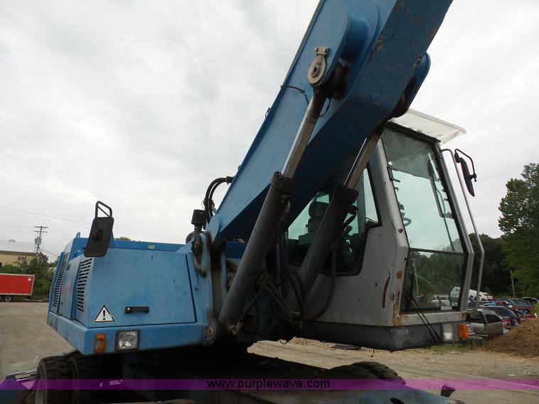 image for item BS9643 2005 Terex-Fuchs MHL340 rubber tire excavator