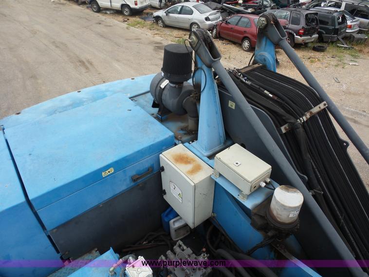 image for item BS9643 2005 Terex-Fuchs MHL340 rubber tire excavator