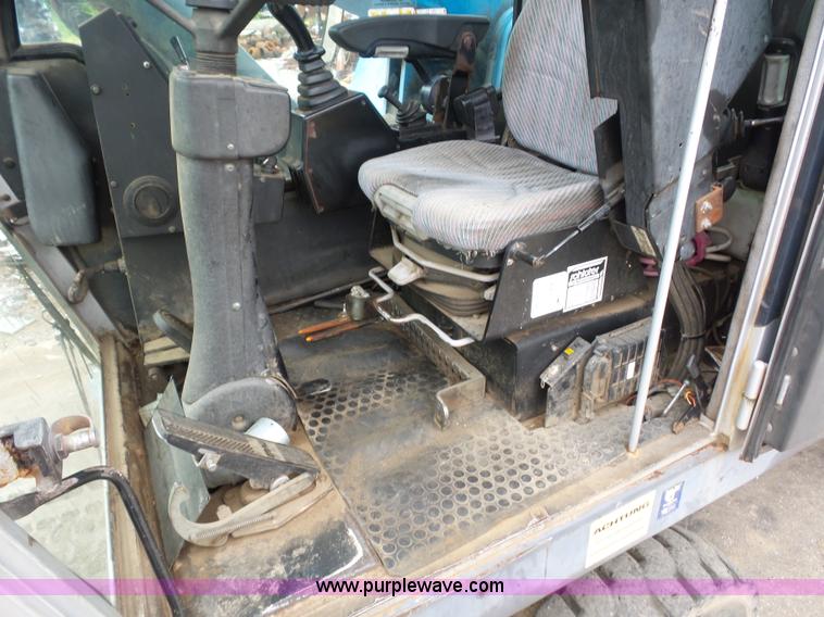 image for item BS9643 2005 Terex-Fuchs MHL340 rubber tire excavator