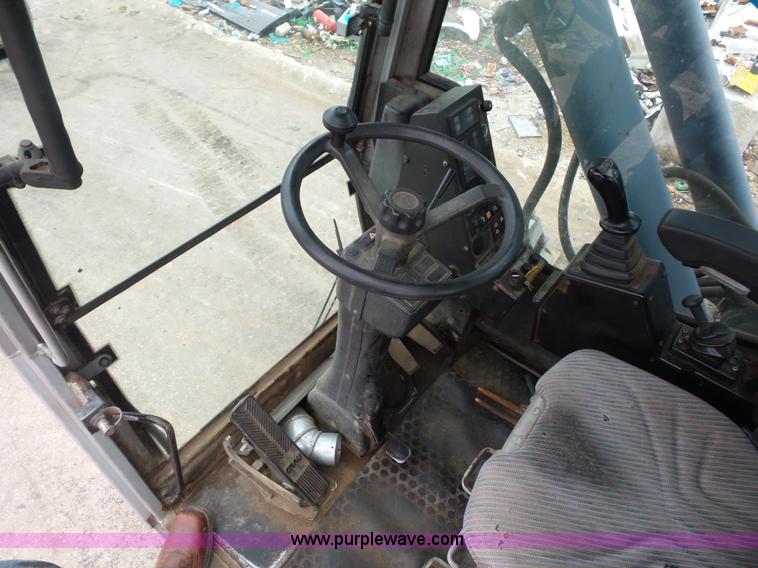 image for item BS9643 2005 Terex-Fuchs MHL340 rubber tire excavator