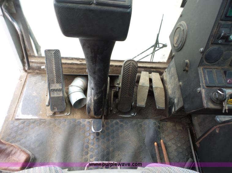 image for item BS9643 2005 Terex-Fuchs MHL340 rubber tire excavator