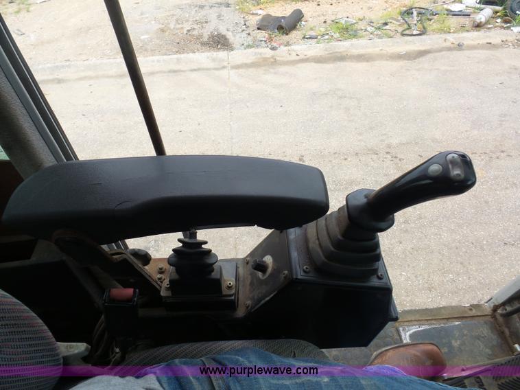 image for item BS9643 2005 Terex-Fuchs MHL340 rubber tire excavator