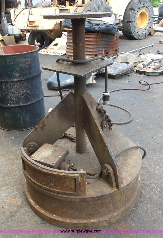 image for item BS9643 2005 Terex-Fuchs MHL340 rubber tire excavator