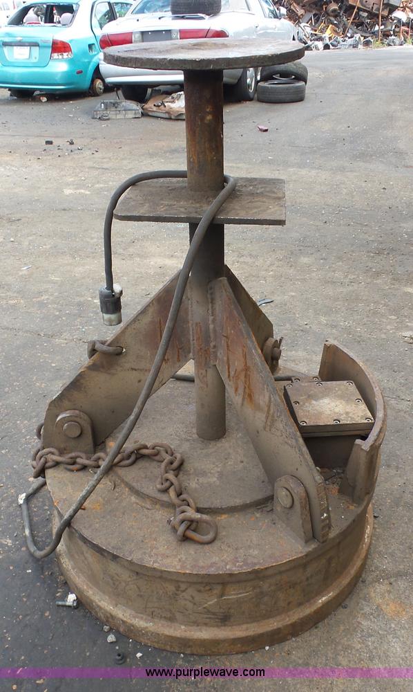 image for item BS9643 2005 Terex-Fuchs MHL340 rubber tire excavator