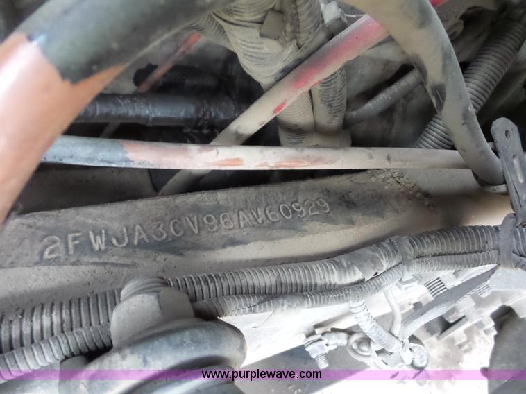 image for item BS9645 2006 Sterling A9500 semi truck