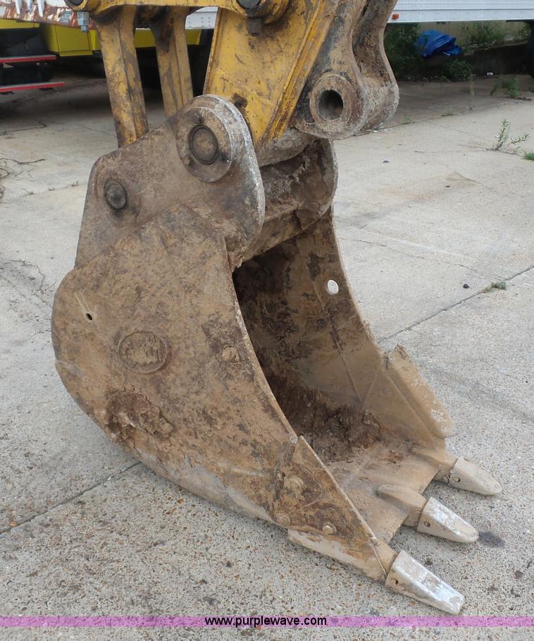 image for item BS9650 2005 John Deere 160C LC excavator