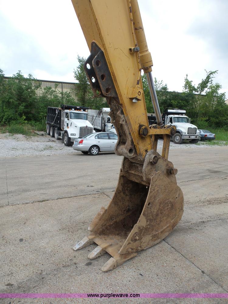 image for item BS9650 2005 John Deere 160C LC excavator