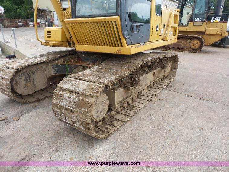 image for item BS9650 2005 John Deere 160C LC excavator