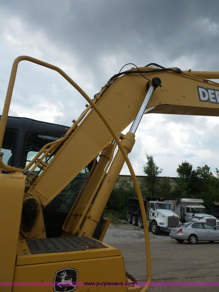 image for item BS9650 2005 John Deere 160C LC excavator