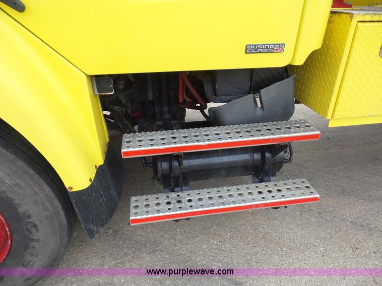 image for item BS9651 2009 Freightliner Business Class M2 wrecker truck