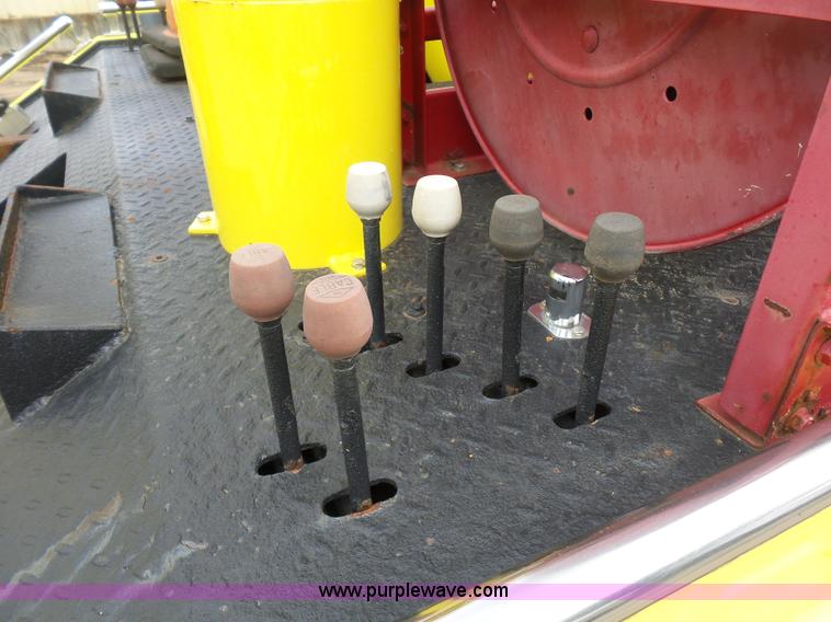 image for item BS9651 2009 Freightliner Business Class M2 wrecker truck