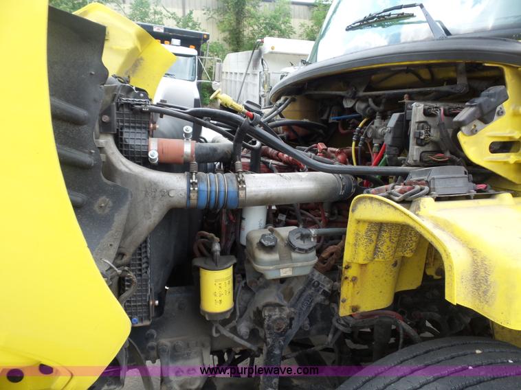 image for item BS9651 2009 Freightliner Business Class M2 wrecker truck