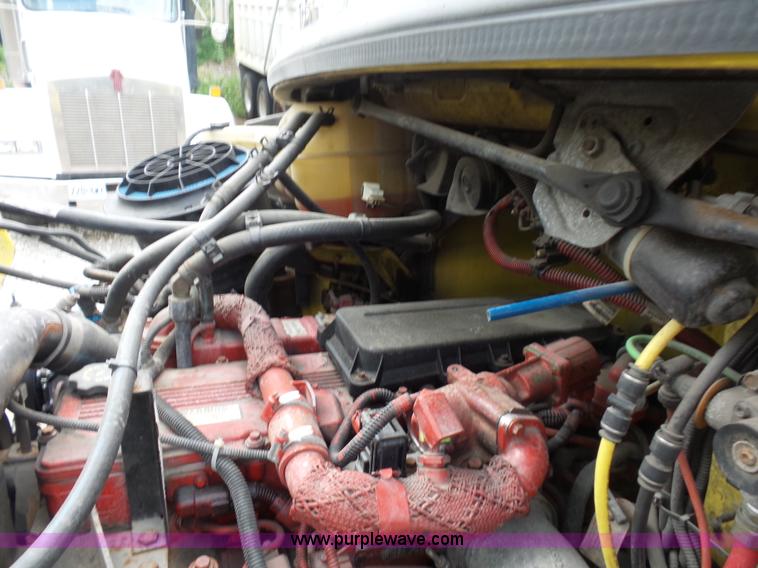 image for item BS9651 2009 Freightliner Business Class M2 wrecker truck