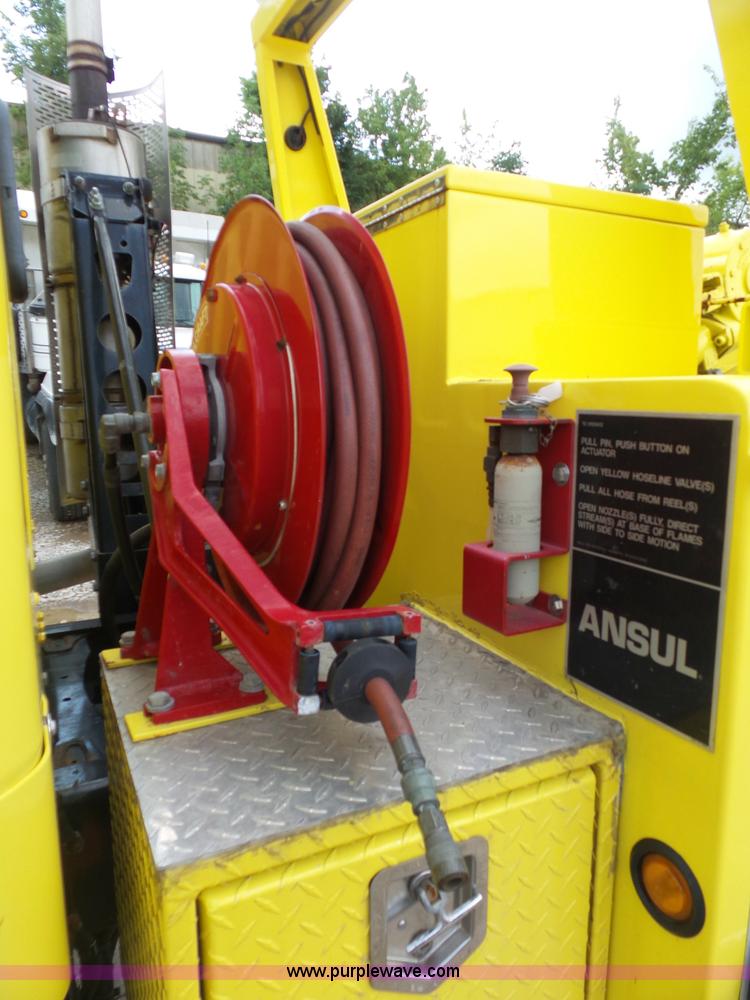 image for item BS9651 2009 Freightliner Business Class M2 wrecker truck