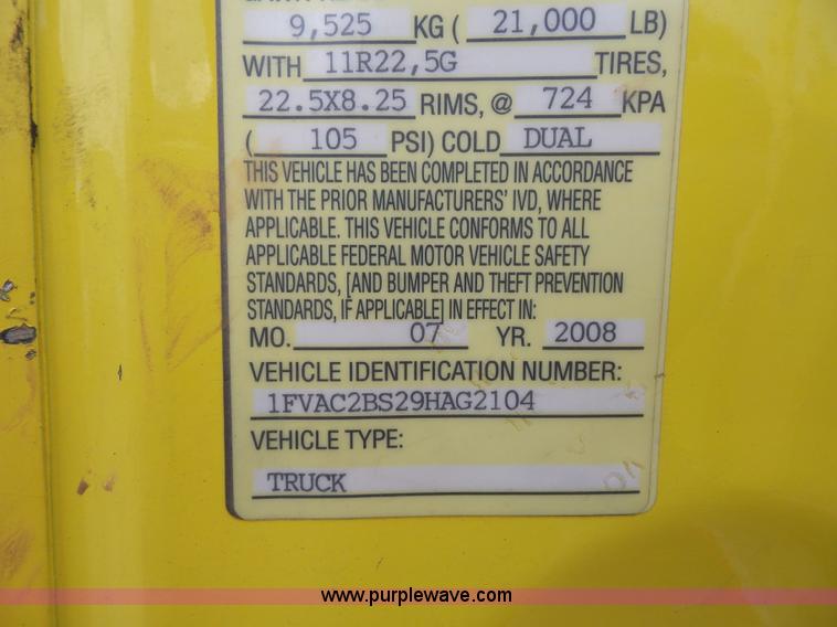 image for item BS9651 2009 Freightliner Business Class M2 wrecker truck