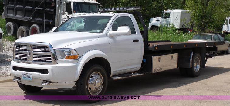 image for item BS9652 2011 Dodge Ram 5500HD rollback truck