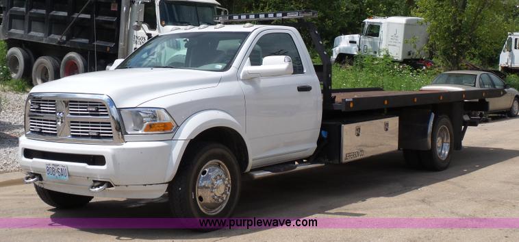 image for item BS9652 2011 Dodge Ram 5500HD rollback truck