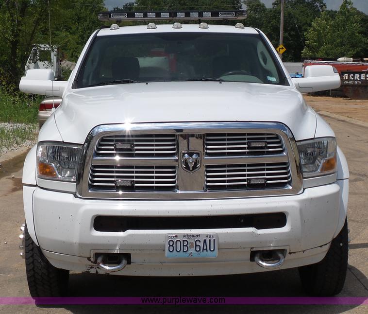 image for item BS9652 2011 Dodge Ram 5500HD rollback truck