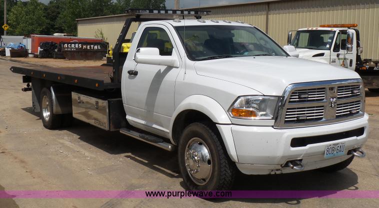 image for item BS9652 2011 Dodge Ram 5500HD rollback truck