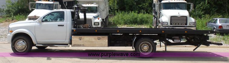 image for item BS9652 2011 Dodge Ram 5500HD rollback truck