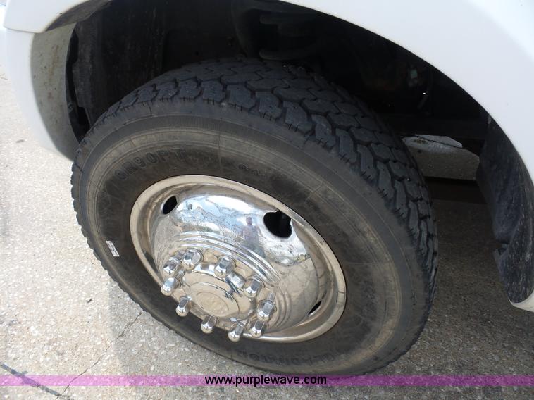 image for item BS9652 2011 Dodge Ram 5500HD rollback truck