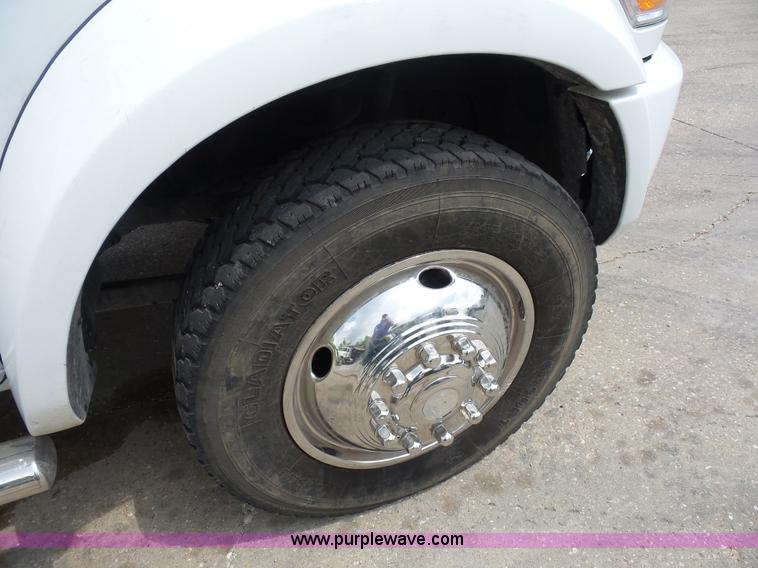 image for item BS9652 2011 Dodge Ram 5500HD rollback truck