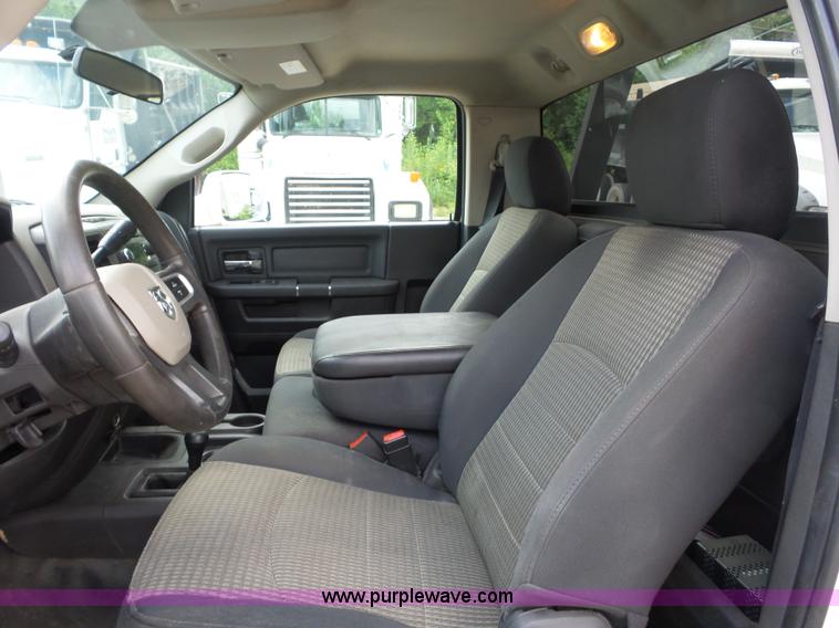 image for item BS9652 2011 Dodge Ram 5500HD rollback truck