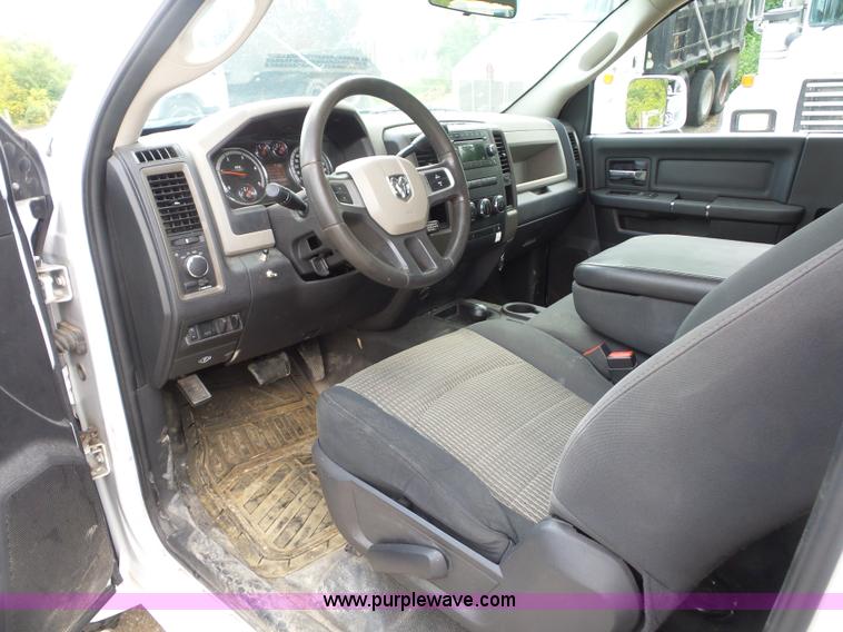 image for item BS9652 2011 Dodge Ram 5500HD rollback truck