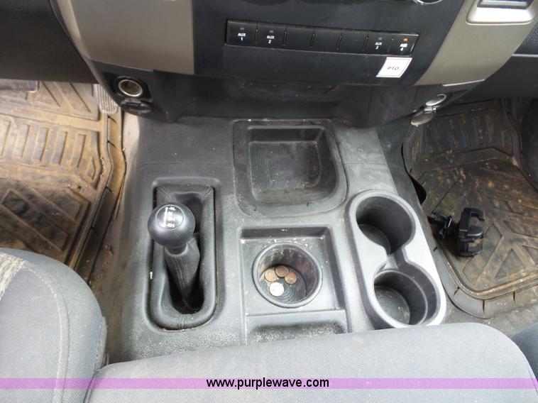 image for item BS9652 2011 Dodge Ram 5500HD rollback truck