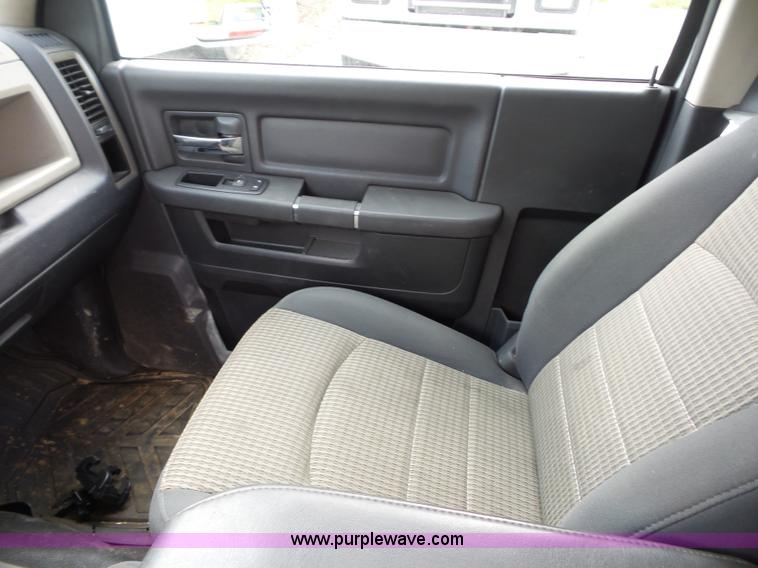 image for item BS9652 2011 Dodge Ram 5500HD rollback truck