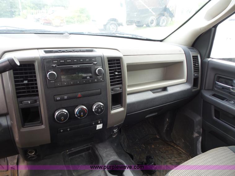 image for item BS9652 2011 Dodge Ram 5500HD rollback truck