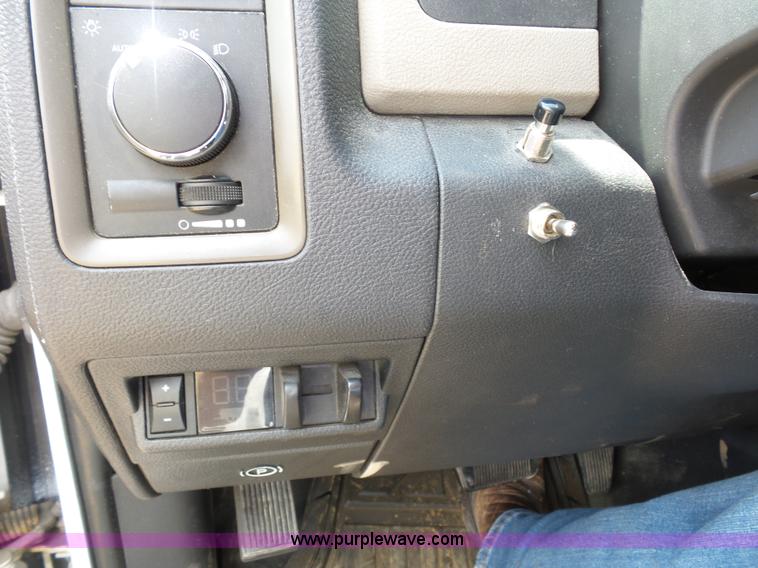 image for item BS9652 2011 Dodge Ram 5500HD rollback truck