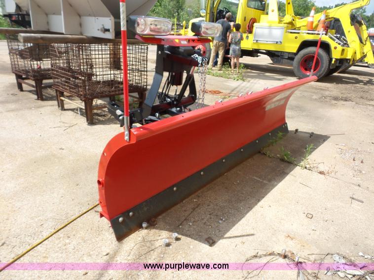 image for item BS9653 Salt spreader and snow plow