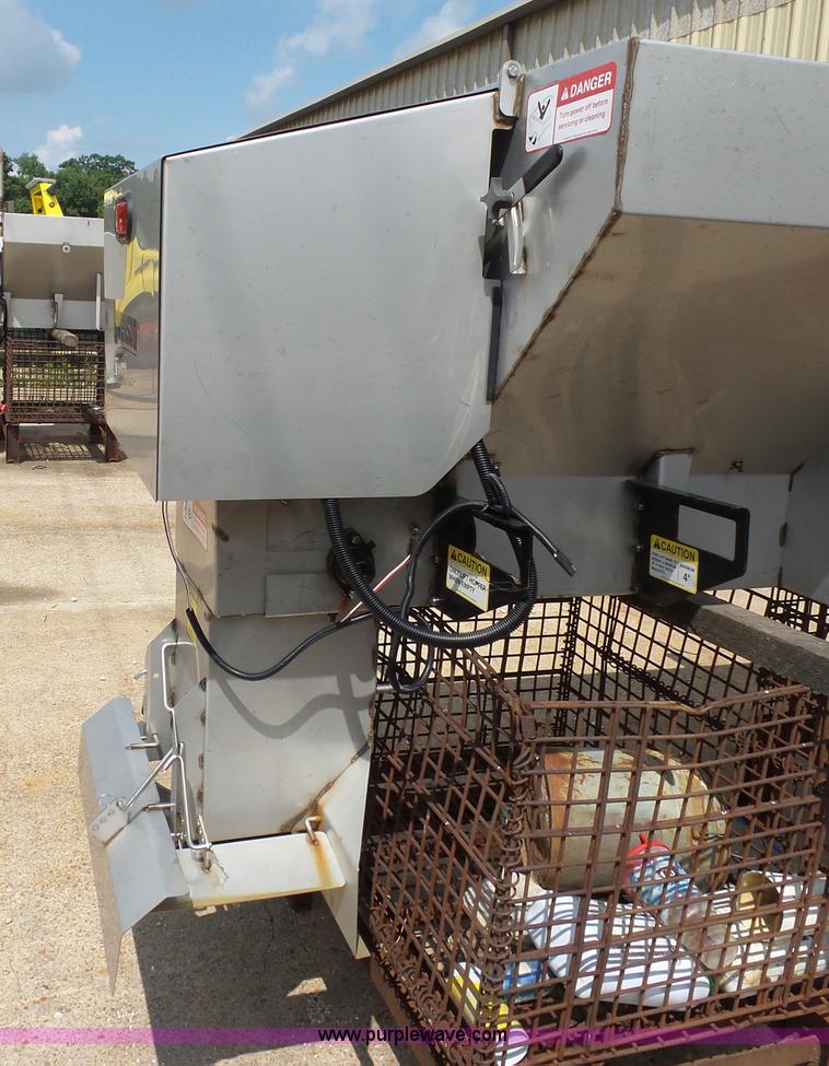 image for item BS9654 Salt spreader and snow plow