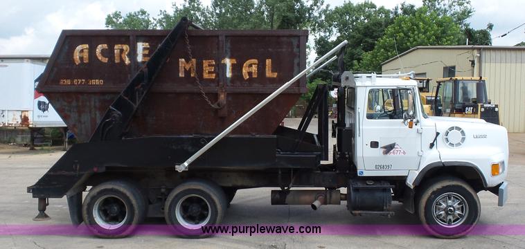 image for item BS9656 1994 Ford LTS9000 lugger truck