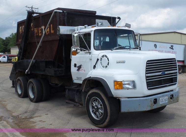 image for item BS9656 1994 Ford LTS9000 lugger truck