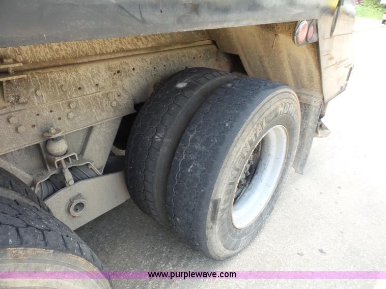 image for item BS9656 1994 Ford LTS9000 lugger truck