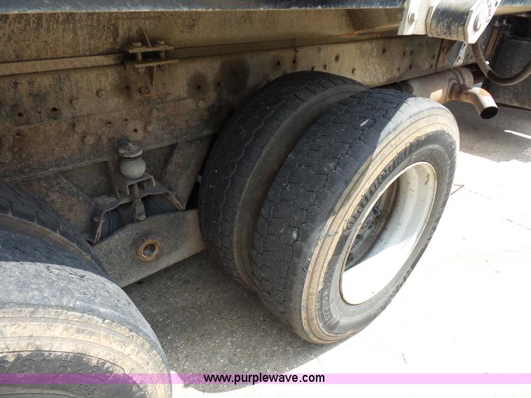 image for item BS9656 1994 Ford LTS9000 lugger truck