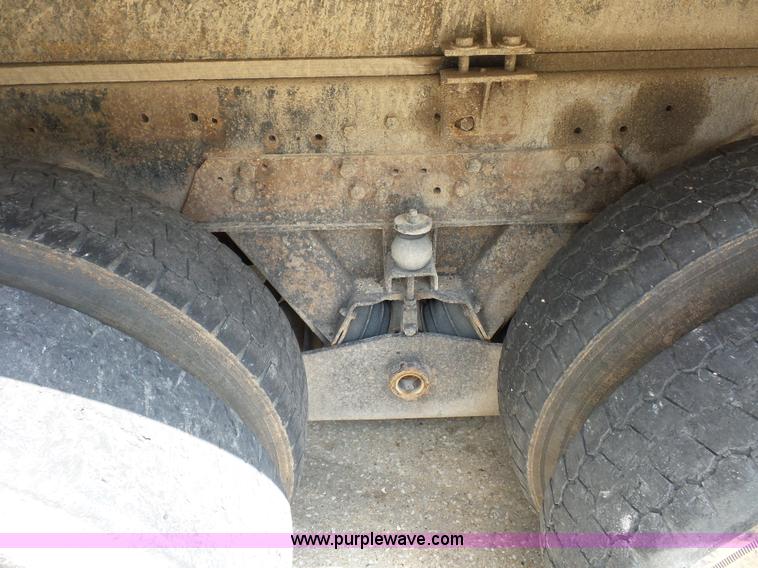 image for item BS9656 1994 Ford LTS9000 lugger truck