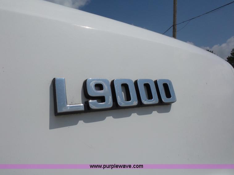 image for item BS9656 1994 Ford LTS9000 lugger truck