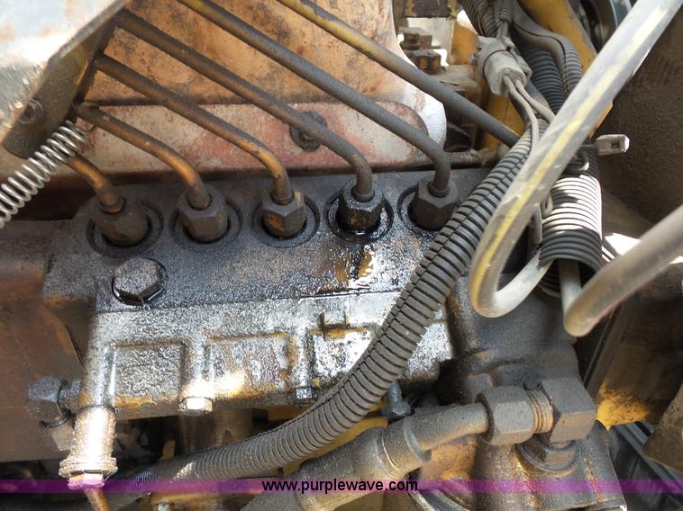 image for item BS9656 1994 Ford LTS9000 lugger truck