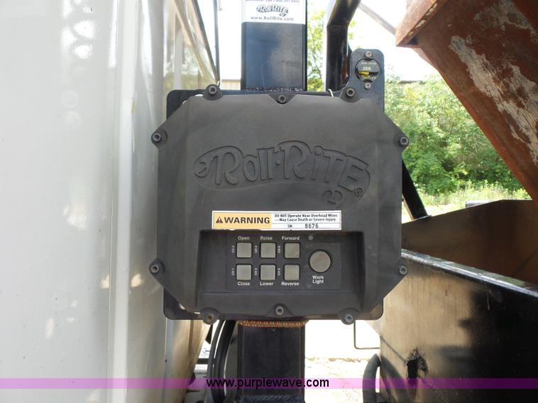 image for item BS9656 1994 Ford LTS9000 lugger truck