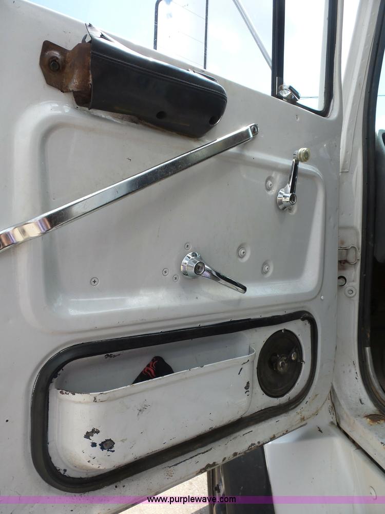 image for item BS9656 1994 Ford LTS9000 lugger truck