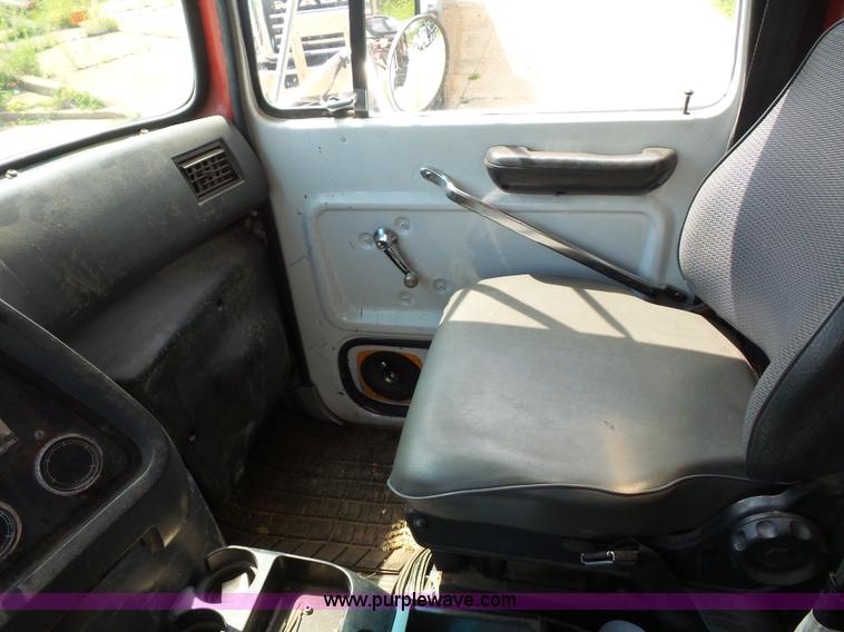 image for item BS9656 1994 Ford LTS9000 lugger truck