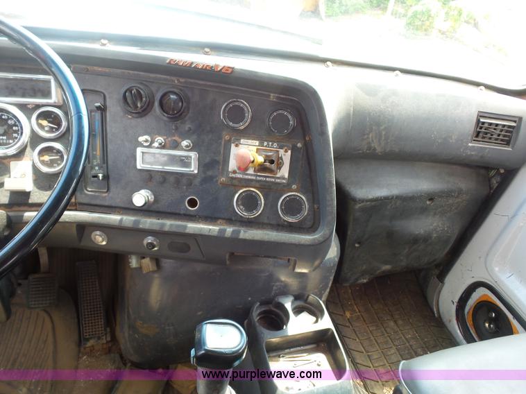 image for item BS9656 1994 Ford LTS9000 lugger truck