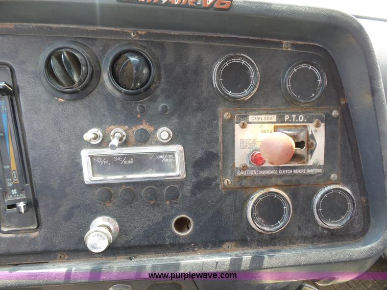 image for item BS9656 1994 Ford LTS9000 lugger truck